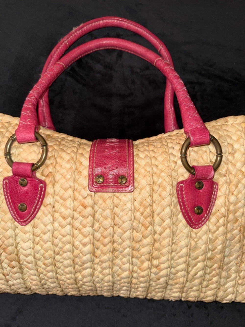 Tommy Bahama Straw Tote with Pink Leather Trim and Medallion - Picture 5 of 16